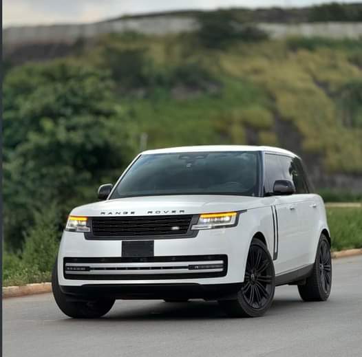 A picture of 2023 RANGE ROVER AUTOBIOGRAPHY