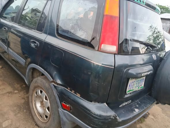 A picture of Honda CRV everything is working nothing to fix