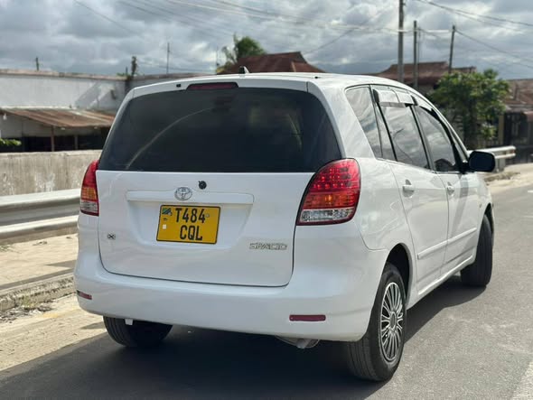 A picture of TOYOTA SPACIO