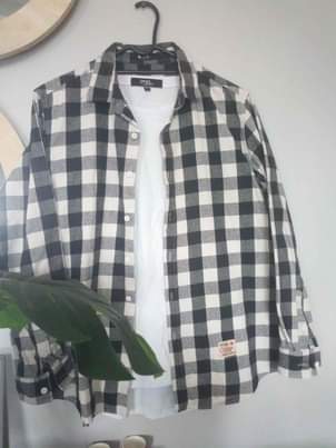 A picture of Mens shirts