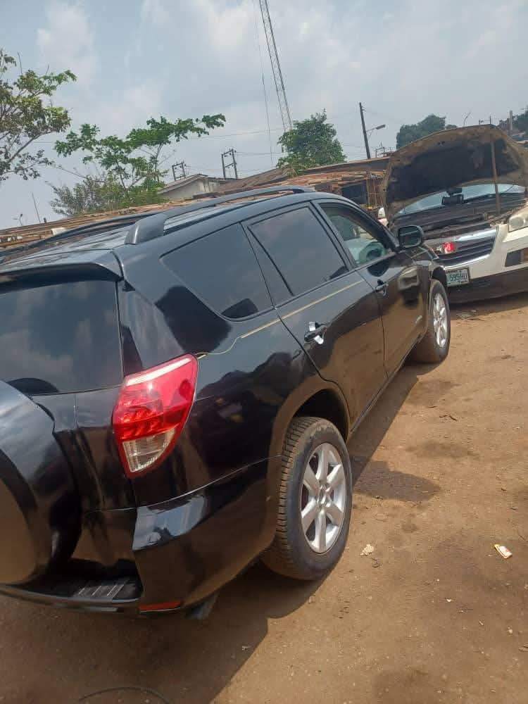 A picture of Toyota RAV4