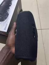 A picture of Jbl change 5