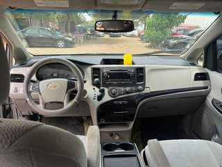 A picture of 2011 sienna