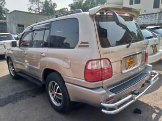 A picture of TOYOTA LANDCRUISER