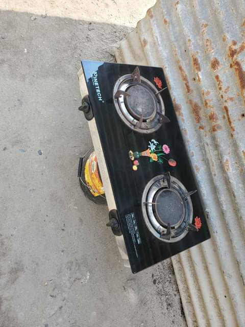 A picture of Pinnetech jiko la kioo