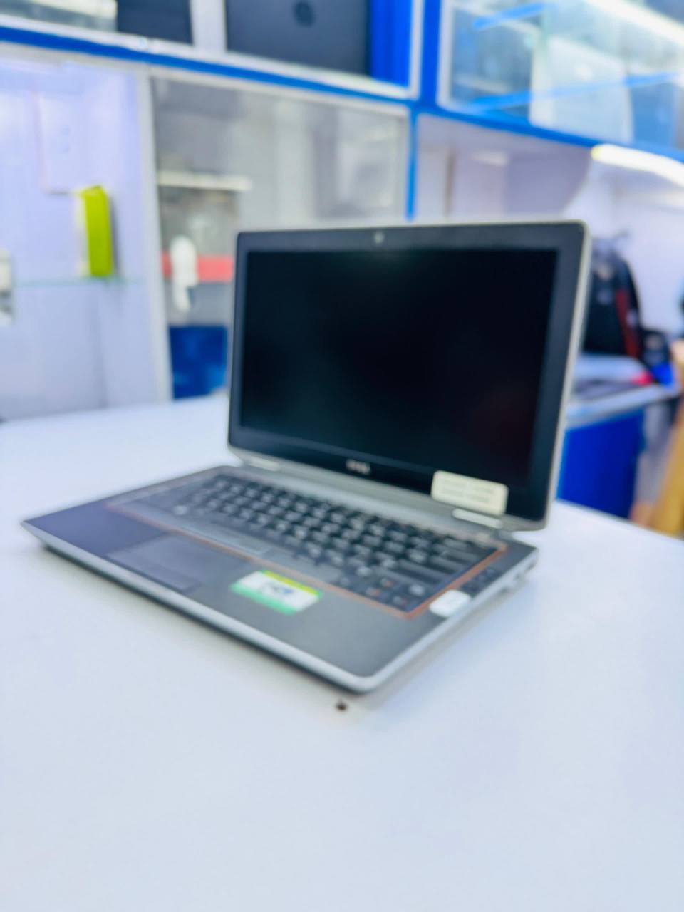 A picture of Dell 6330