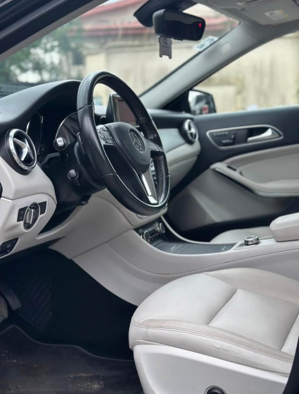 A picture of Used Mercedes Benz GLA250 2015 18m negotiable
