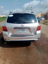 A picture of DISTRESS SALE 2010 Model Toyota Highlander Buy and drive nothing