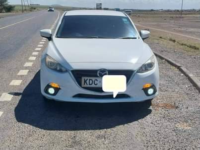 mazda axela