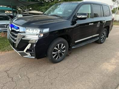 A picture of CNERSTNE. CAS ABUJA DEAL 2011 upgraded to 2021 Land Cruiser
