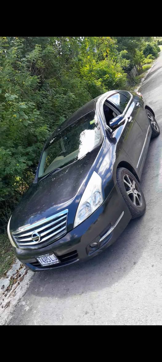 nissan teana