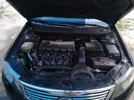 A picture of 2009 kia optima 4 plugs