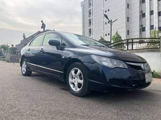A picture of 2007 Honda Civic Irobot
