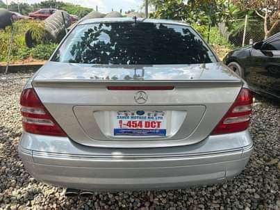 A picture of 2007 Benz C300 Hjk