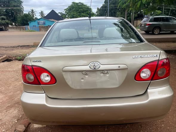 A picture of Corolla 06 04