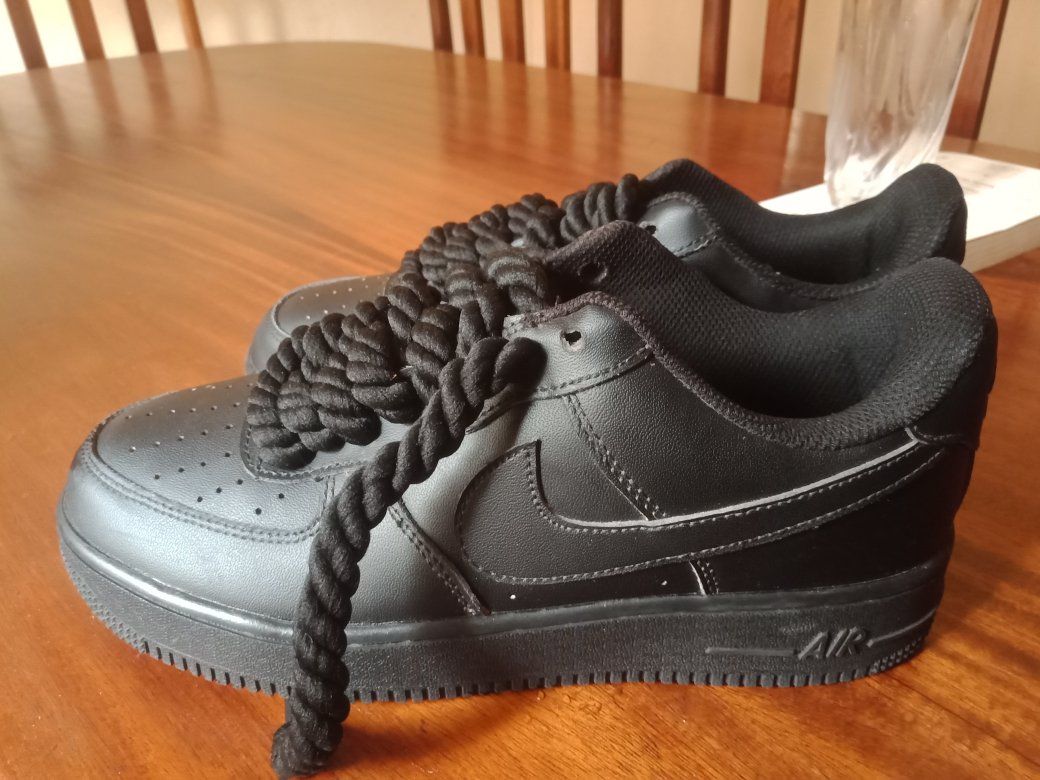 A picture of Airforce shoes