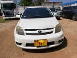 A picture of TOYOTA IST BAMPA KUBWA INAUZWA