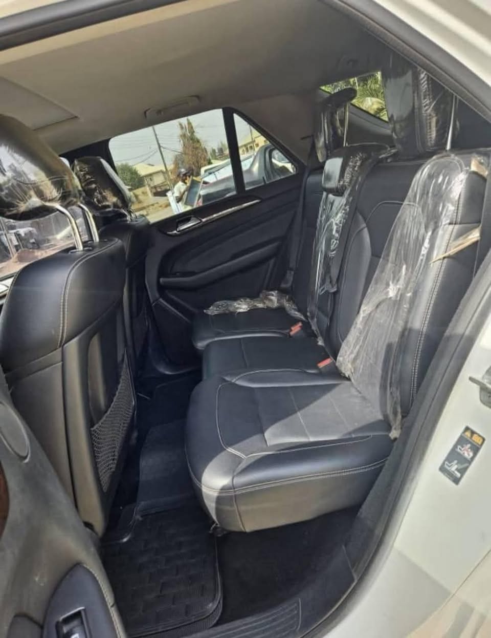 A picture of 2016 Mercedes Benz ml350
