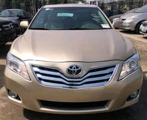 A picture of TOKUNBO Toyota Camry XLE YEAR MODEL 2010 TRANSMISSION Automatic CONDITION