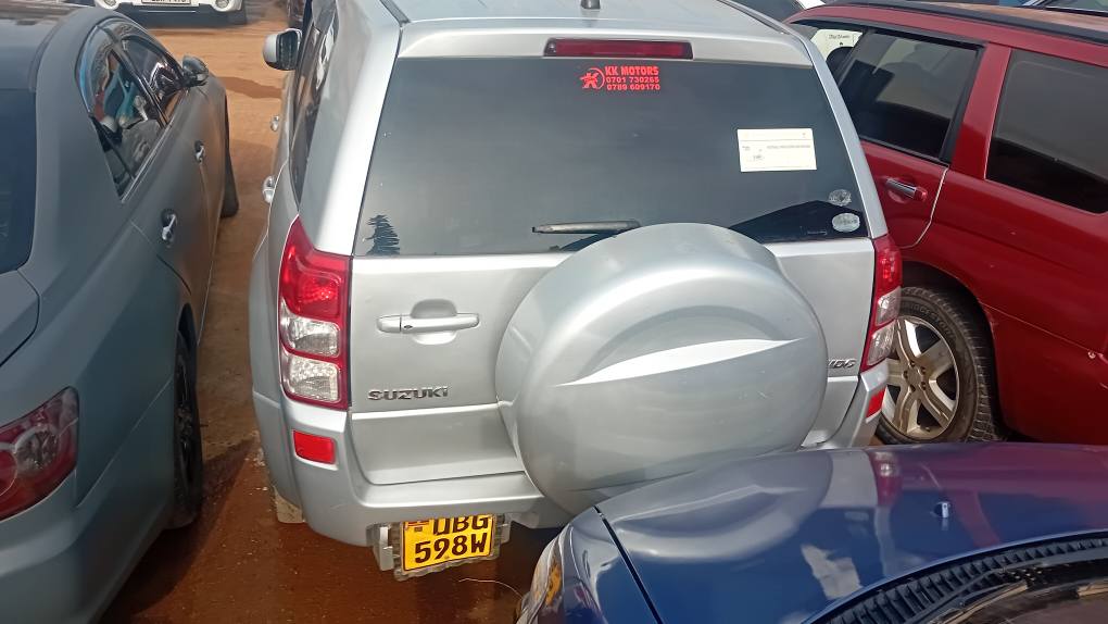 A picture of Suzuki escudo