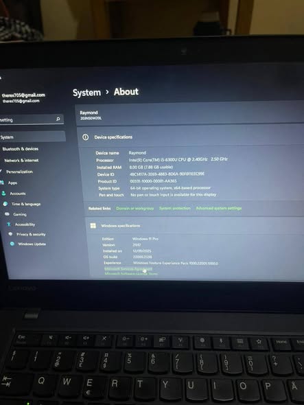 A picture of Lenovo Thinkpad t470 8gb ram 256 stroge 7th gen has