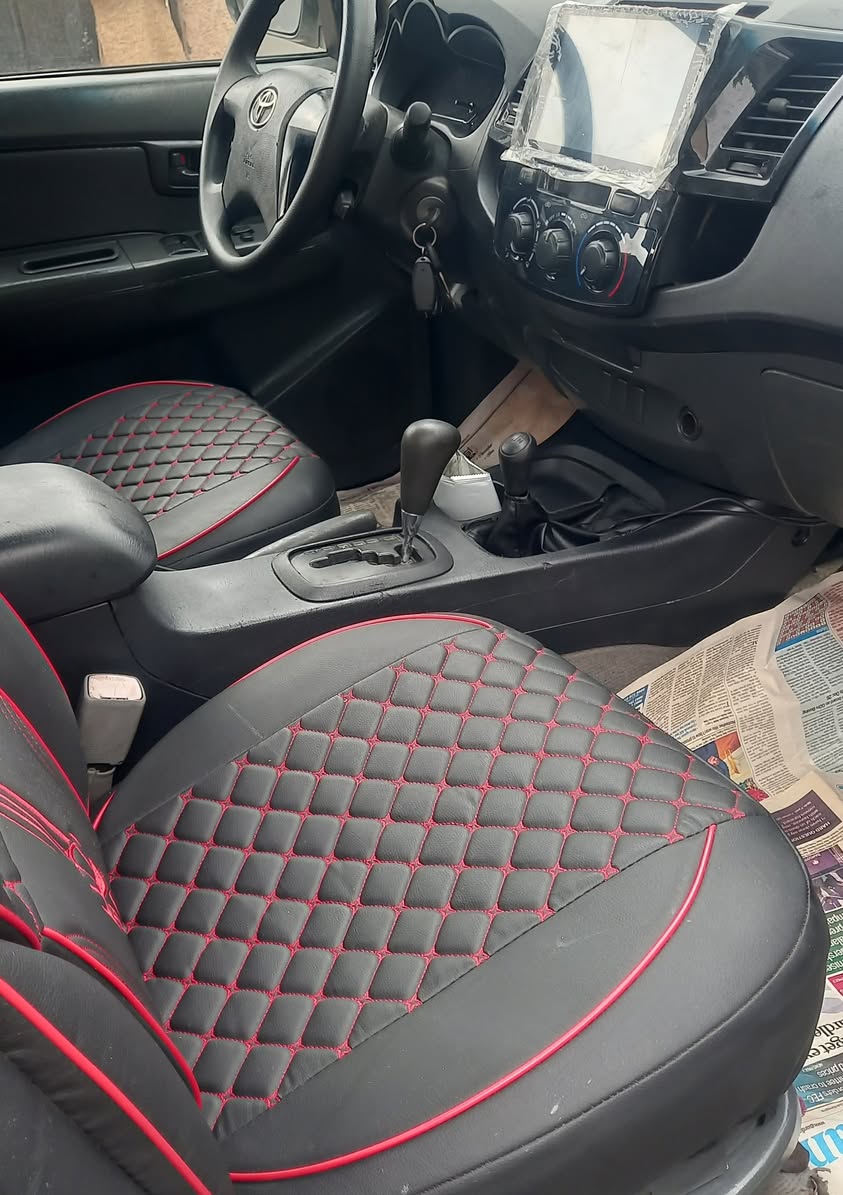 A picture of Clean Used 2013 Toyota Hilux Automatic Auxiliary 