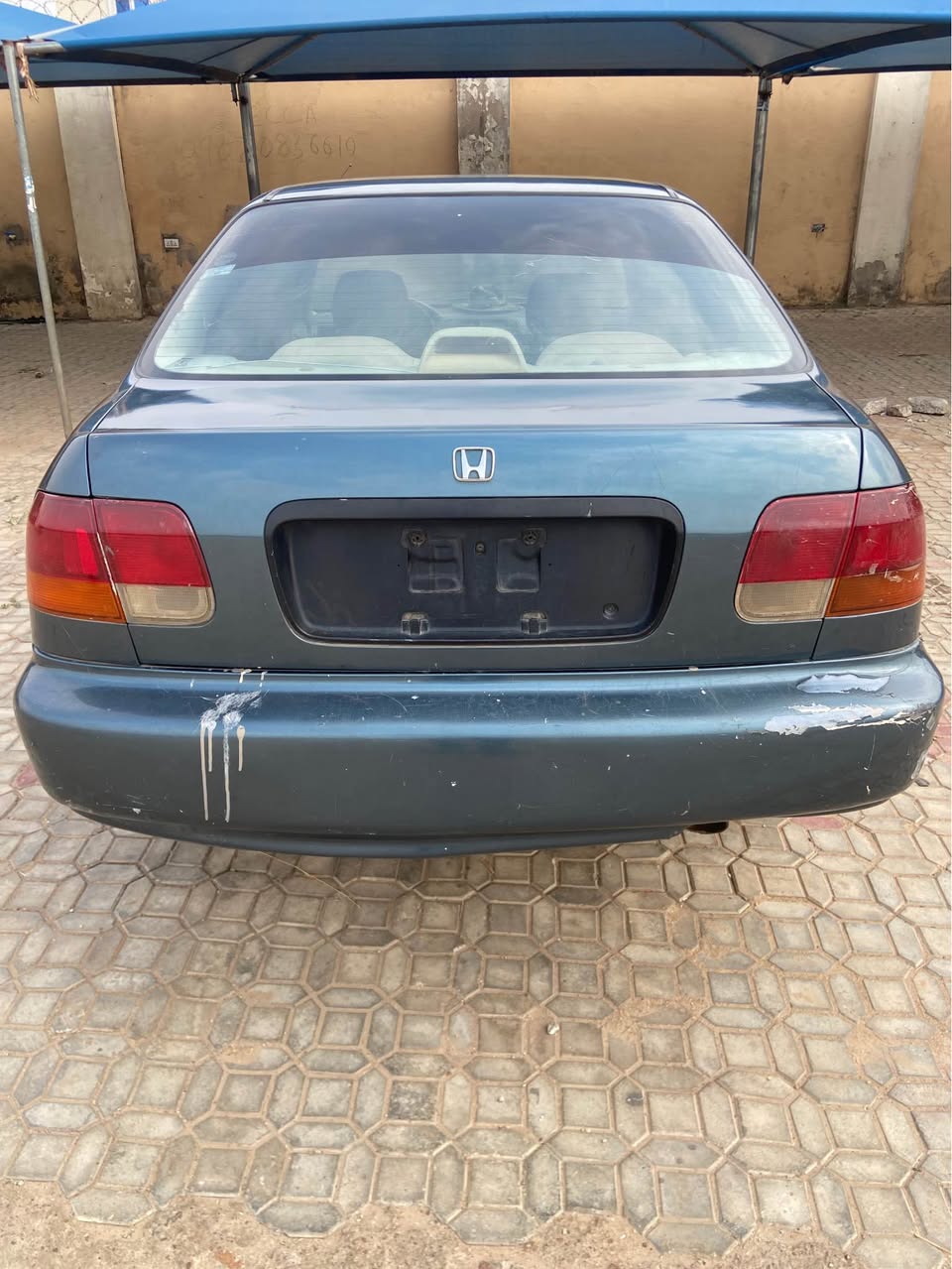 A picture of Distress Honda civic