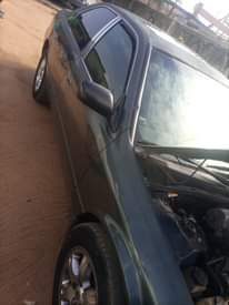 A picture of Toyota Camry Tiny light 2000 model