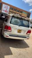 A picture of LAND CRUISER V8