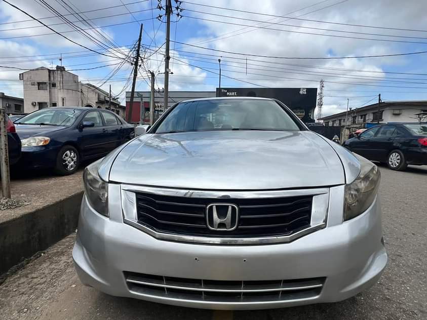 A picture of  Toks standardRegistered 2009 Honda accord. Was N3.950M Now N3.8M