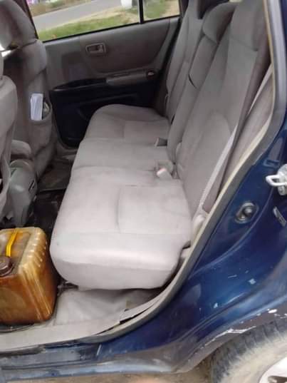 A picture of Toyota Highlander 204 model engine n gear ac interior 100