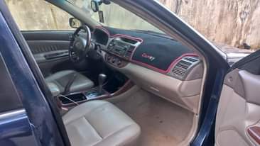 A picture of 2004 Toyota Camry 09012311722