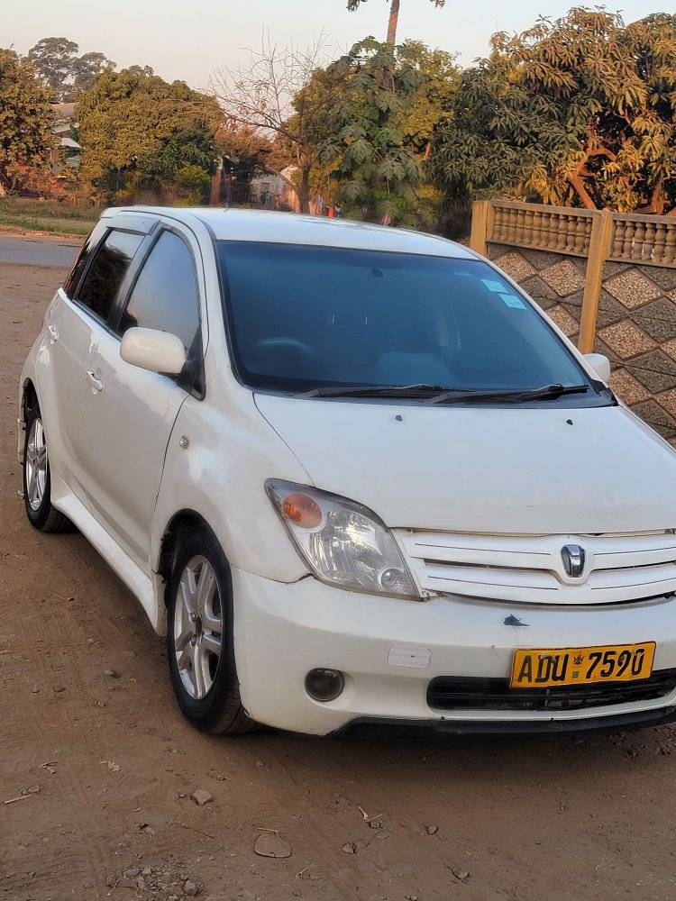 used toyota ist