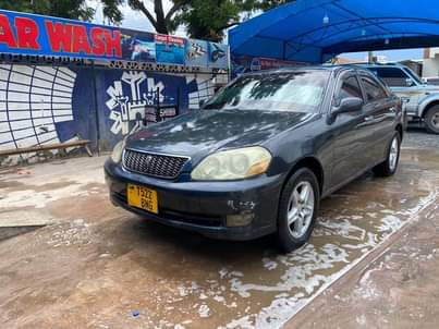 A picture of Toyota gx110 mark2 grand