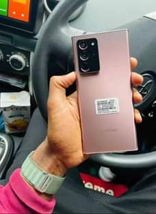 A picture of Samsung not 10 plus 5G