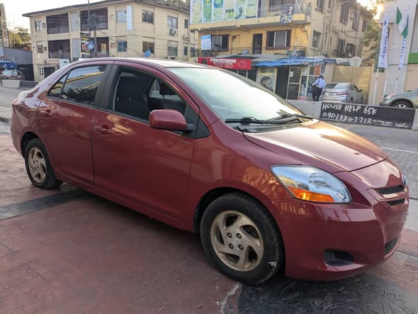 A picture of Very clean tokunbo 2009 Toyota Yaris Going for N8 5m