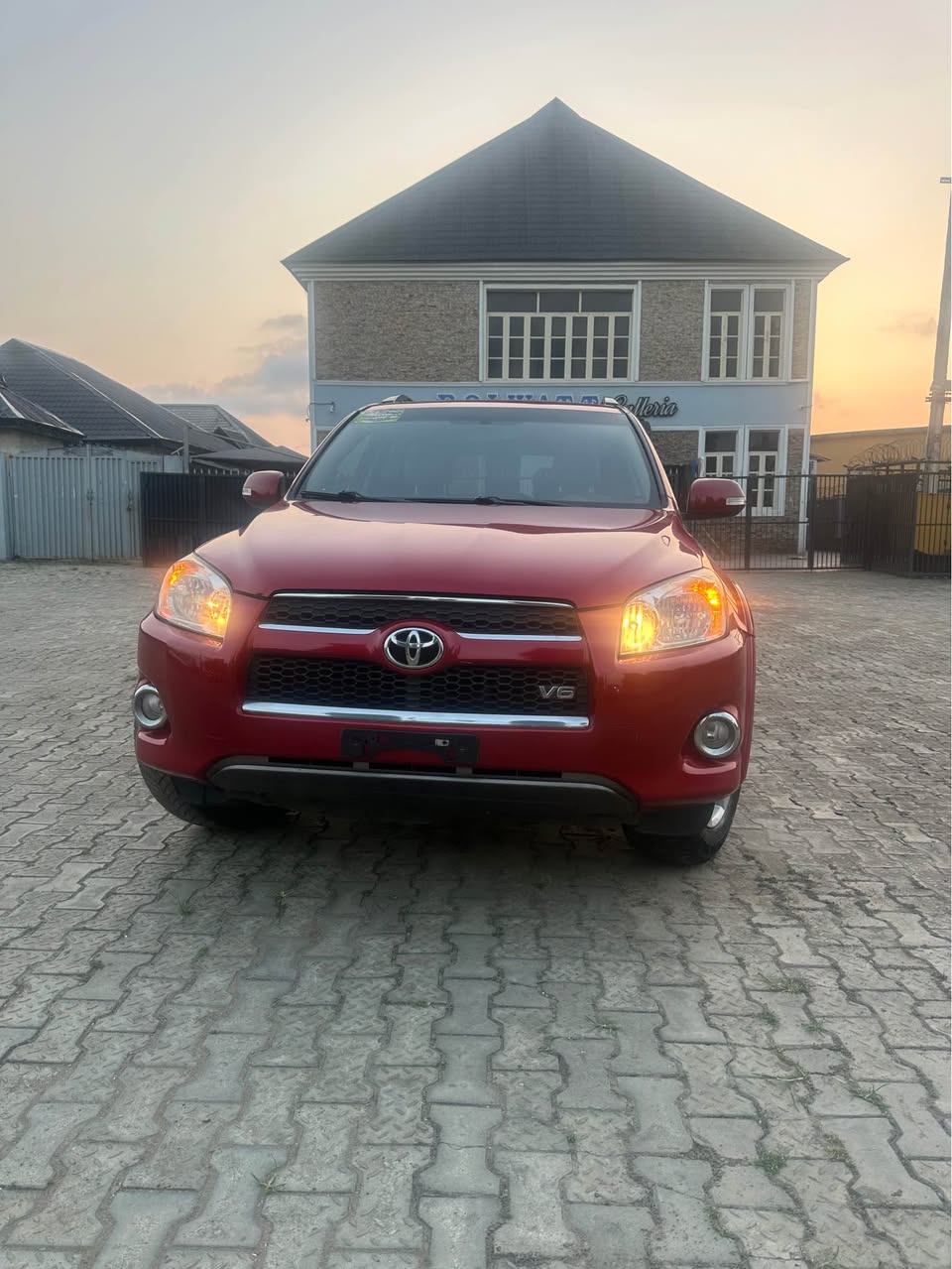 A picture of TOKS 2011 TOYOTA RAV4 LIMITED AWD
