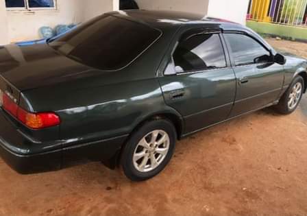 A picture of Toyota Camry 2 2 6plugs