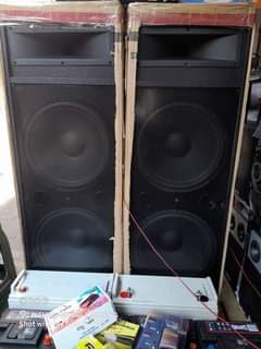 speakers