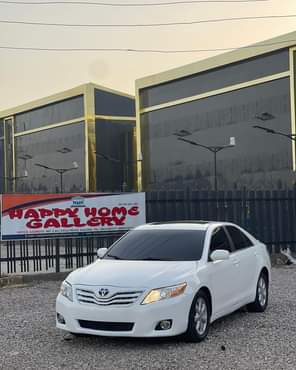 A picture of URGENT SERIOUS BUYERS ONLY Neat Nigeria used Toyota Camry spider