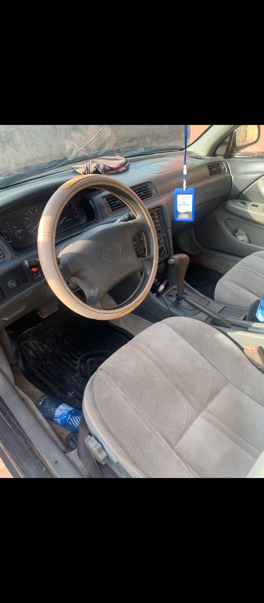 A picture of Toyota Camry Pencil