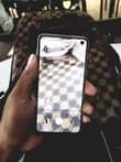 A picture of Samsung Galaxy S10e