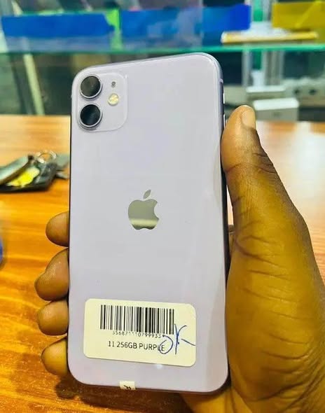 A picture of IPhone 11 pro max