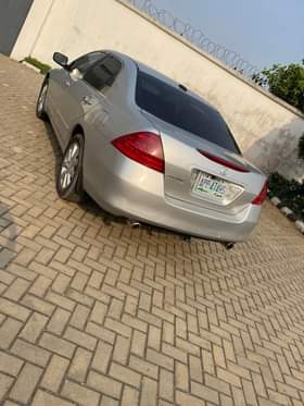 A picture of Clean and sharp 2006 Honda DC clean first body Tokunbo
