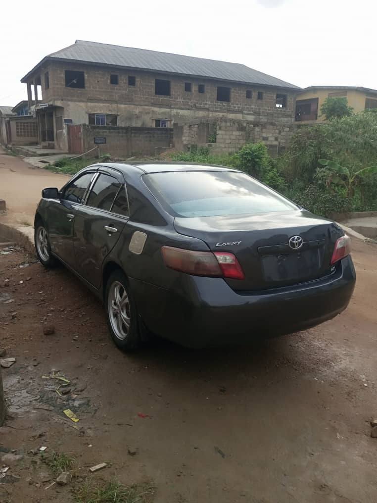 A picture of Toyota Camry 08