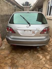 A picture of Lexus RX 300