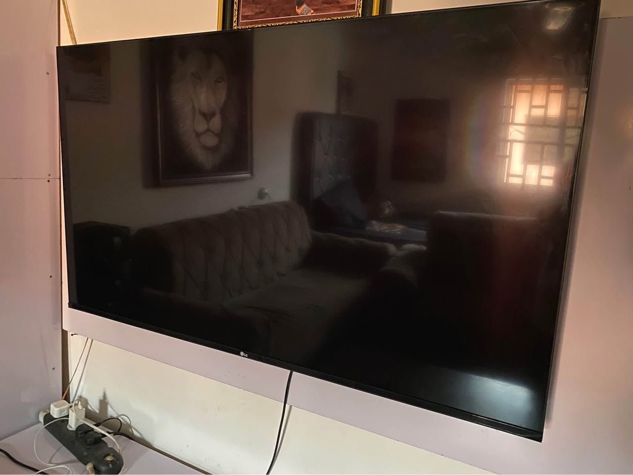 A picture of Smart tv 65 inches Bluetooth