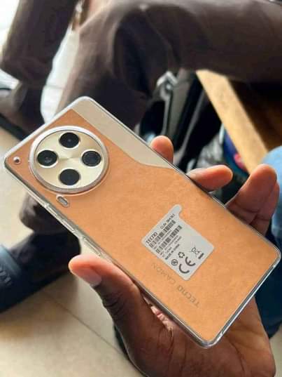 A picture of CAMON 30 PREMIER