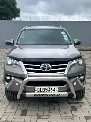 used toyota fortuner