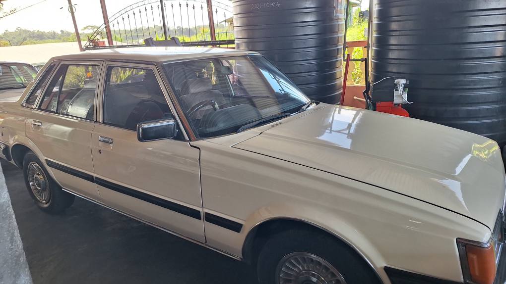 toyota cressida